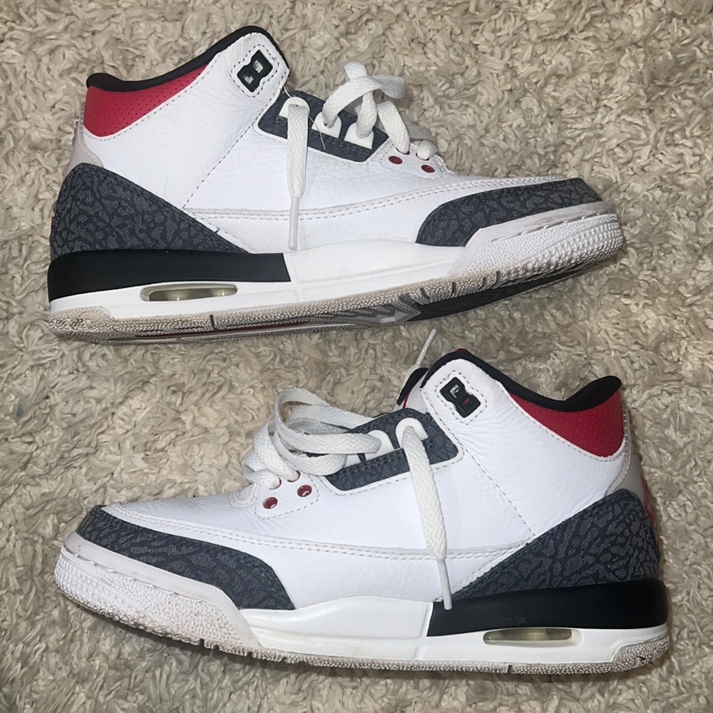 Jordan 3 retro red black
